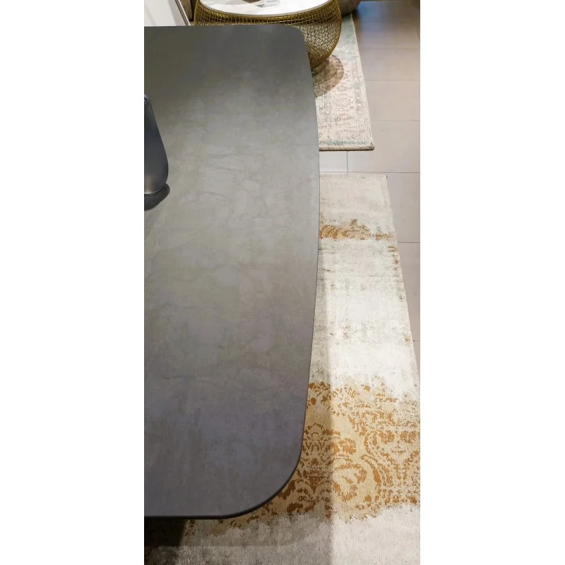 Τραπέζι Lince από χαλαζία σχήμα βαρελιού 200x106cm 220x110cm 240x114cm